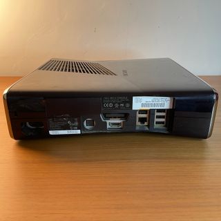 CONSOLE XBOX 360 SLIM 250 GB + Controller