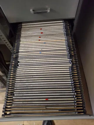 Archivador metálico 47x100x62 cm