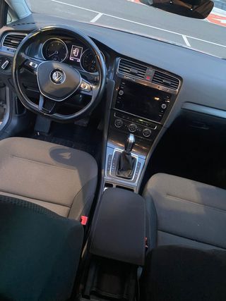 Volkswagen Golf 2.0TDI 150CV DSG 2017 MUCHOS EXTS!