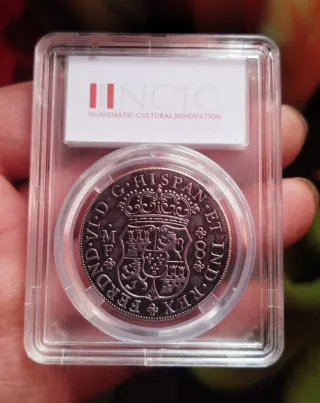 8 reales. Año: 1741