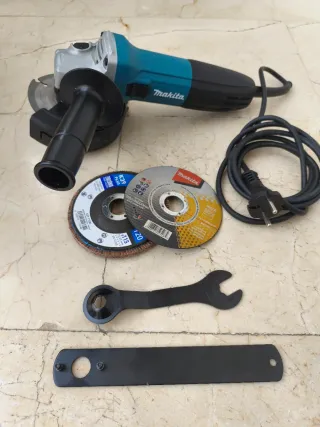 Radial Makita GA4530R