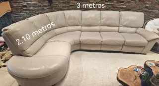 Sofá Natuzzi Beige Cuero + Puff