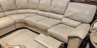 Sofá Natuzzi Beige Cuero + Puff