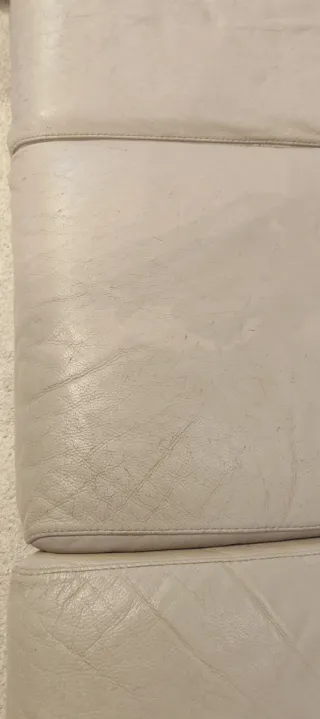 Sofá Natuzzi Beige Cuero + Puff