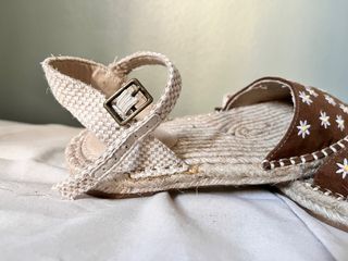 Sandalias niña Mango Margaritas.