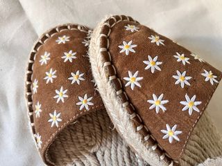 Sandalias niña Mango Margaritas.