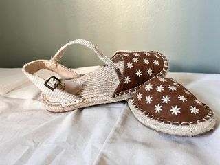 Sandalias niña Mango Margaritas.