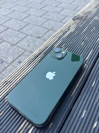 iPhone 13 Apple