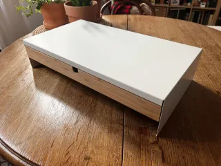 Supporto monitor IKEA Elloven