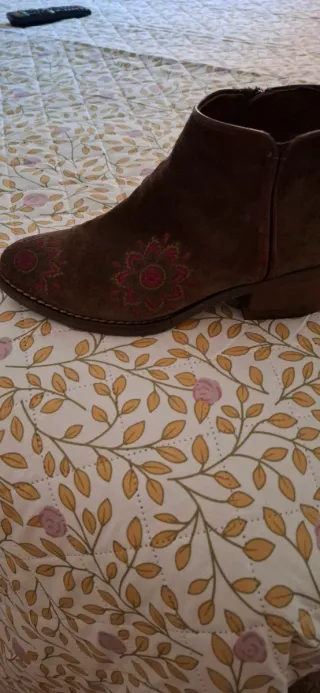 Botines vaqueros bordados talla 38