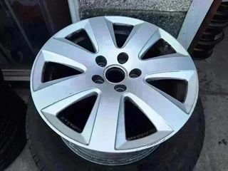 Audi A6 mod 2005 5x112 - 1 Llanta de 16