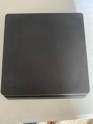 Ps4 slim 1tb mas mando no original mas juegos