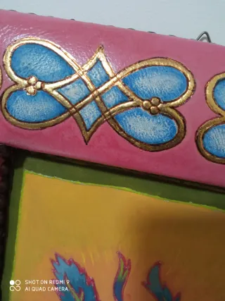 Cuadro Seda Pintada Marco Cuero