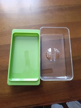 Porta formaggio in plastica