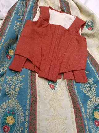Traje de Huertana para niña.