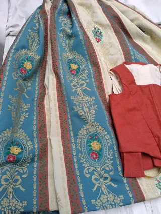 Traje de Huertana para niña.