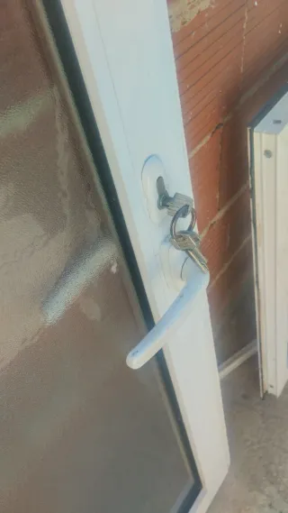 Puerta Climalit con cristal