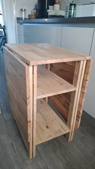 Mesa plegable de madera