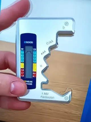 Comprobador Pilas Digital 1.5V 9V