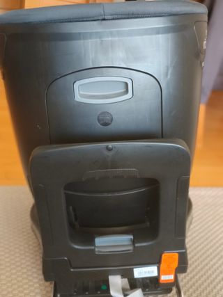 Silla de coche Britax Römer gris.