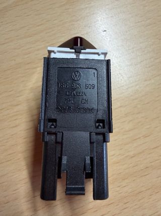 Botón Warning VW cherry