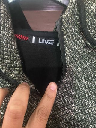 Sudadera con capucha y cremallera