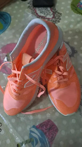 Zapatillas New Balance Naranja y Rosa