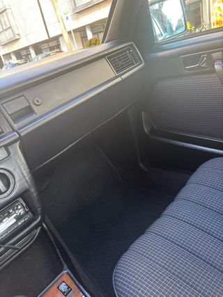 Mercedes-Benz 190E 2.3 1989