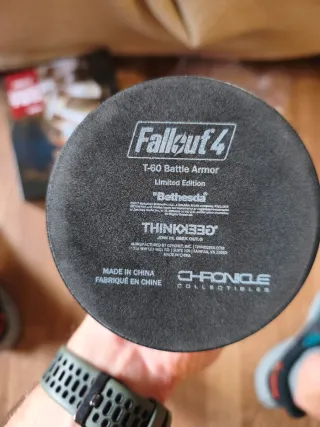 Figura Fallout 4 T60 Power Armor ThinkGeek