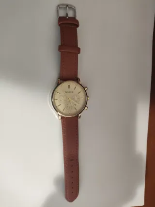 Reloj Skyline Dorado y Marrón