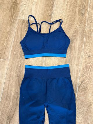 Conjunto deportivo top + leggins azules Shein