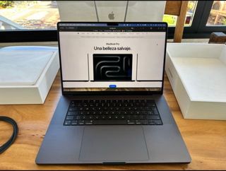 MacBook Pro 16 M4 Pro 48GB 2TB Nanotexturizada