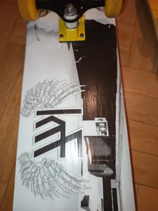 Lote Skate KRF Metropolis y Spark On Street 32x8