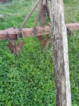 2 Arados Antiguos de Hierro en buen estado