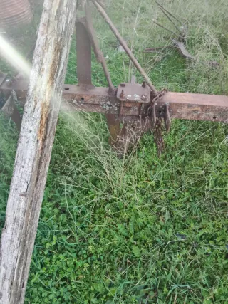 2 Arados Antiguos de Hierro en buen estado