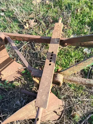 2 Arados Antiguos de Hierro en buen estado