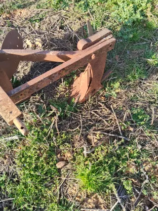 2 Arados Antiguos de Hierro en buen estado