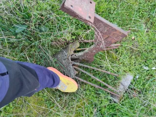 2 Arados Antiguos de Hierro en buen estado