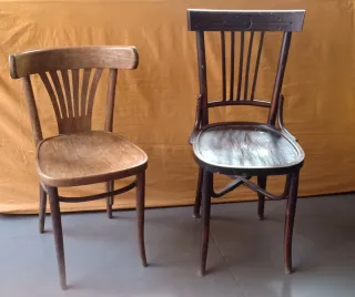 Sillas antiguas de madera