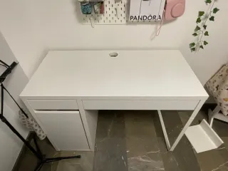 Scrivania MICKE Ikea Bianca