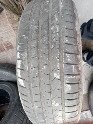 Neumático Bridgestone