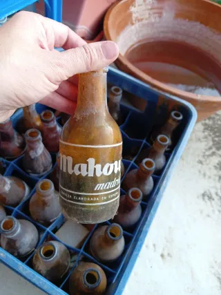 Caja botellines antiguos