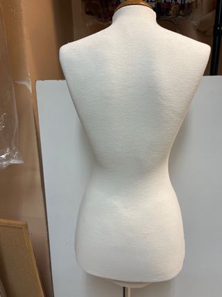 Oferta ALQUILER maniquí profesional adulto