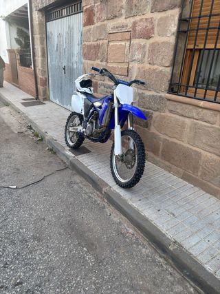 Yamaha YZF 450 Motocross Azul/Blanco