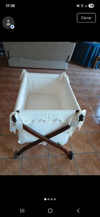 Minicuna de madera y tela