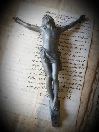Antigua figura de Jesucristo