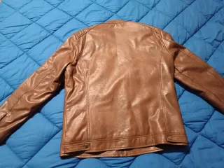 Cazadora polipiel marrón
