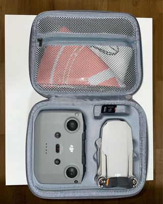 Dron DJI Mini 4K con Estuche y Accesorios