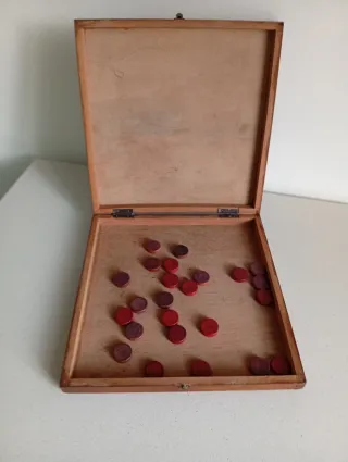 Scacchiera antica in legno