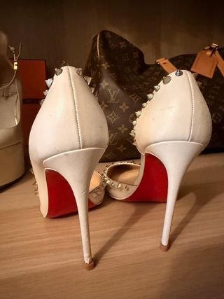 Christian Louboutin original Blancos con Tachuelas